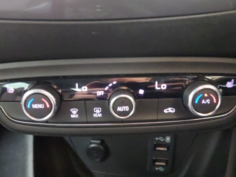 Used Vauxhall Crossland 2022 for sale - 76478680: Photo 19