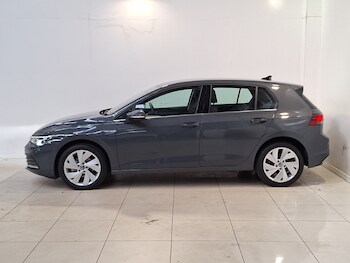 Used Volkswagen Golf 2024 for sale - 75486232: Photo
