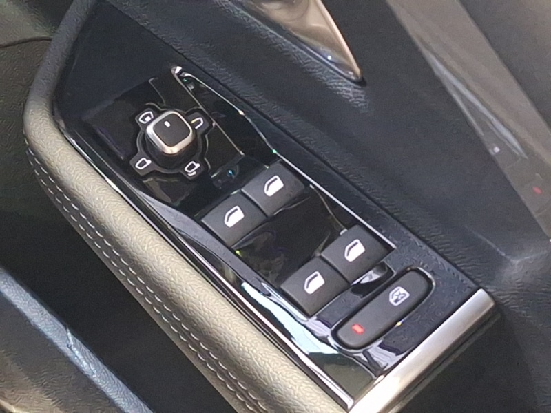 Used Vauxhall Astra 2025 for sale - 76614008: Photo 14