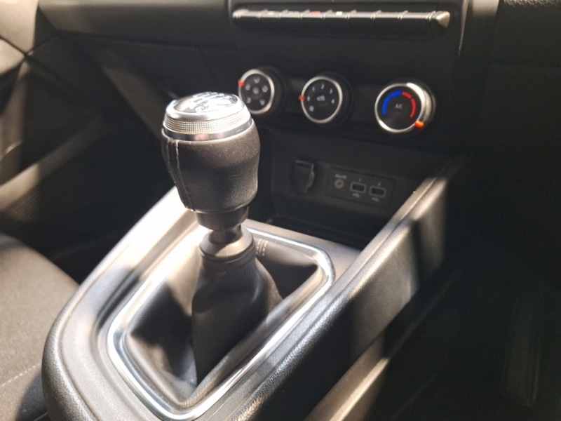 Used Renault Clio 2021 for sale - 77357836: Photo 11