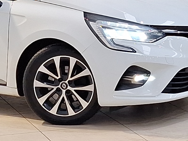 Used Renault Clio 2021 for sale - 77357836: Photo 9