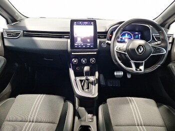 Used Renault Clio 2023 for sale - 77596583: Photo