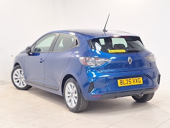 Used Renault Clio 2025 for sale - 79020560: Photo