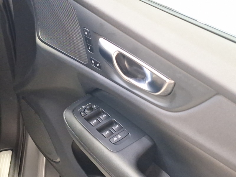 Used Volvo V60 2025 for sale - 78006228: Photo 14