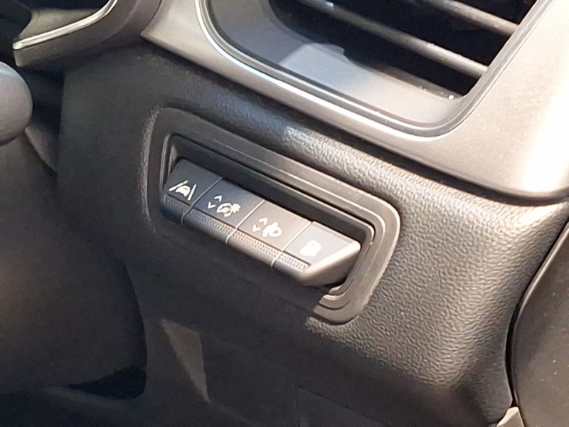 Used Renault Captur 2023 for sale - 78023743: Photo 15