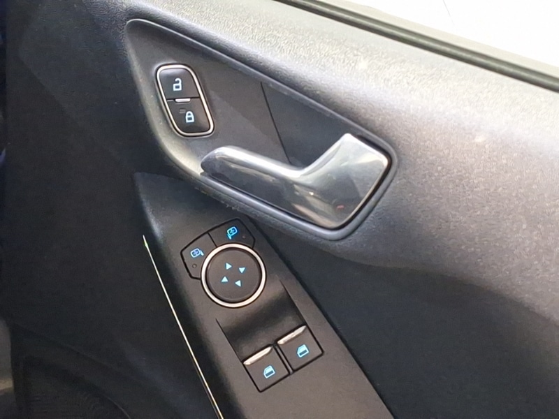 Used Ford Fiesta 2018 for sale - 76630608: Photo 14