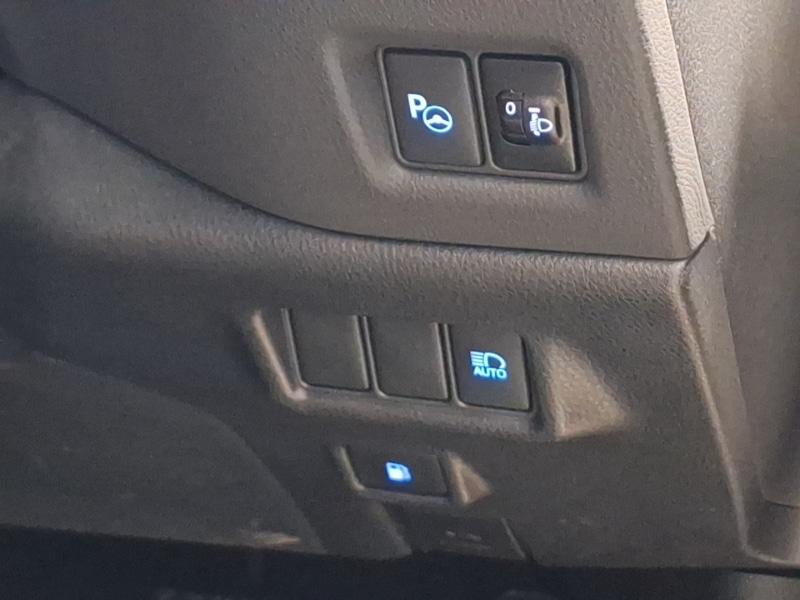 Used Toyota C-HR 2018 for sale - 77664053: Photo 15