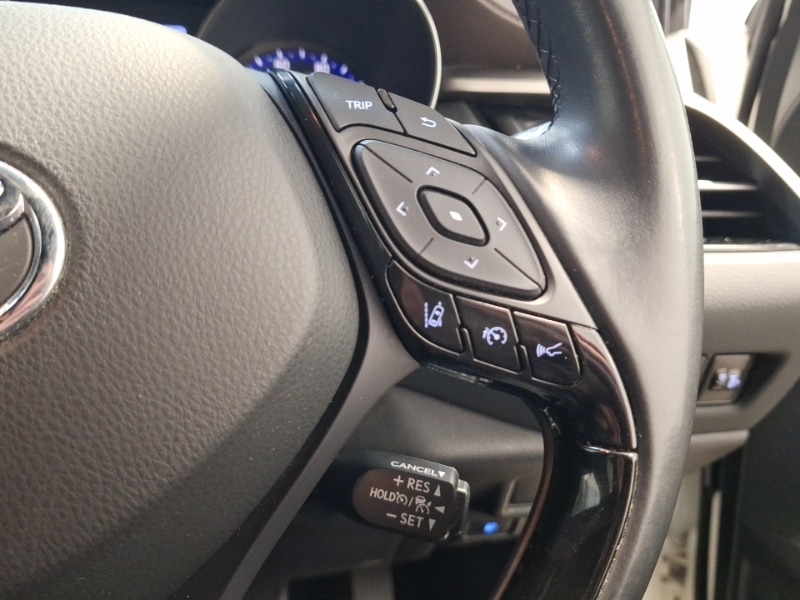 Used Toyota C-HR 2018 for sale - 77664053: Photo 17