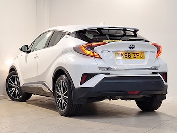 Used Toyota C-HR 2018 for sale - 77664053: Photo