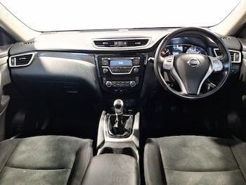 Used Nissan X-Trail 2017 for sale - 76331739: Photo