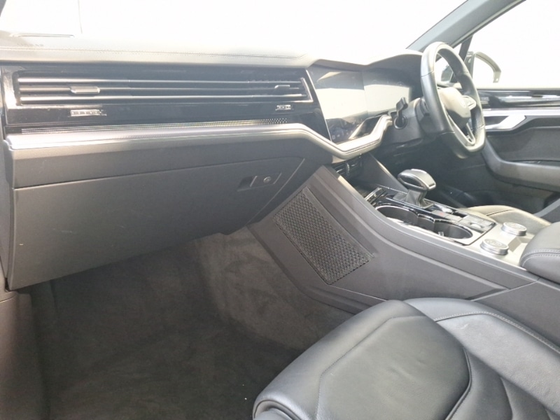 Used Volkswagen Touareg 2021 for sale - 76071259: Photo 5