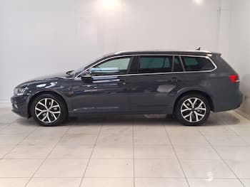 Used Volkswagen Passat 2019 for sale - 79790295: Photo