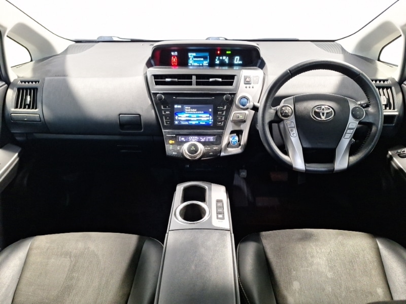 Used Toyota Prius+ 2019 for sale - 77797477: Photo 2