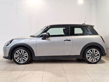 Used MINI Cooper 2025 for sale - 79195320: Photo