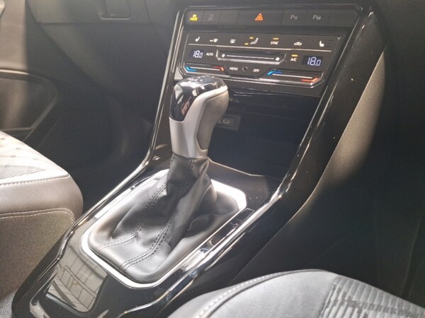 Used Volkswagen T-Roc 2024 for sale - 75442485: Photo 11