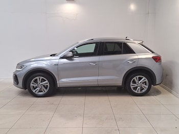 Used Volkswagen T-Roc 2024 for sale - 75442485: Photo