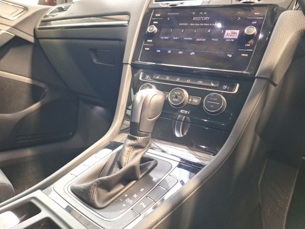 Used Volkswagen Golf 2019 for sale - 74856054: Photo 11