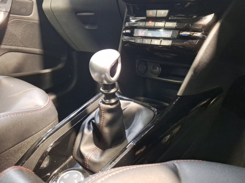 Used Peugeot 2008 2019 for sale - 76897621: Photo 11