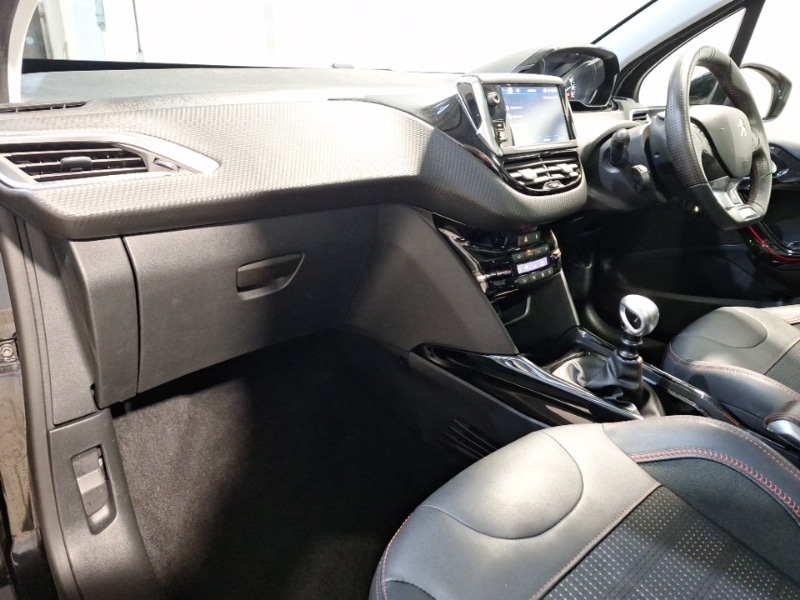 Used Peugeot 2008 2019 for sale - 76897621: Photo 5