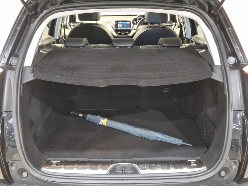 Used Peugeot 2008 2019 for sale - 76897621: Photo 8