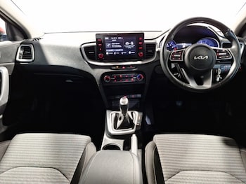 Used Kia Ceed 2023 for sale - 76795621: Photo