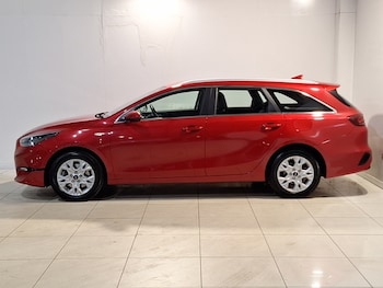Used Kia Ceed 2023 for sale - 76795621: Photo