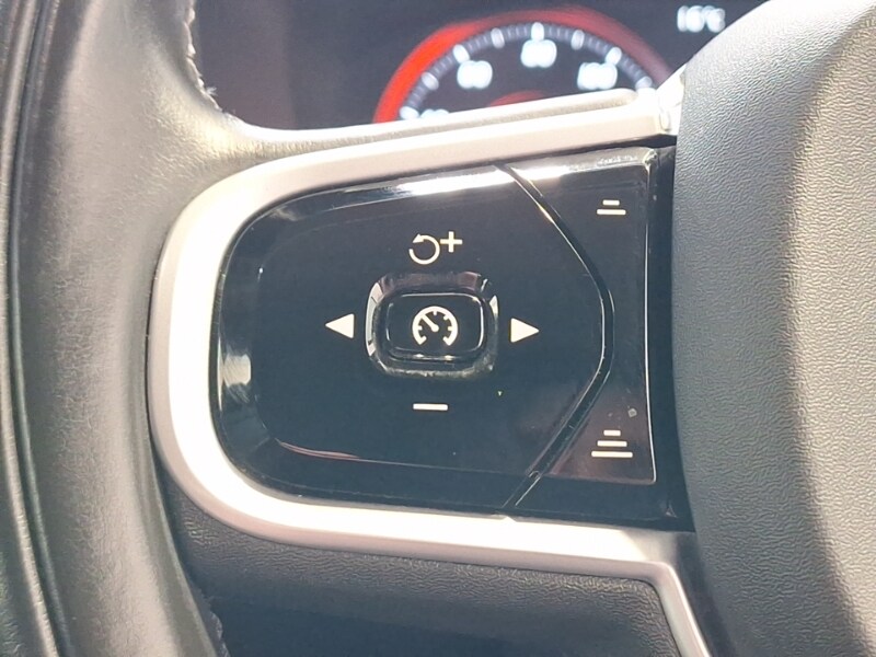 Used Volvo V60 2018 for sale - 78113800: Photo 15