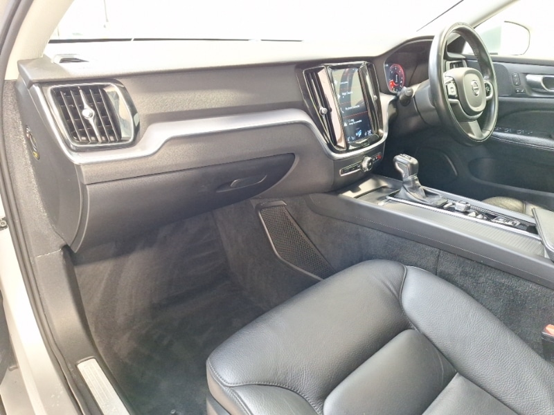 Used Volvo V60 2018 for sale - 78113800: Photo 5