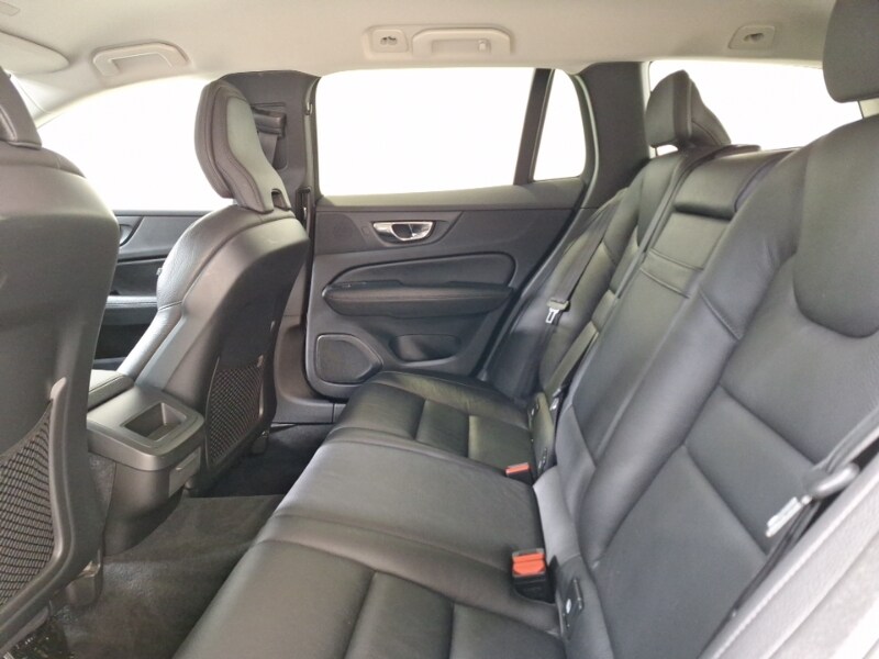 Used Volvo V60 2018 for sale - 78113800: Photo 6