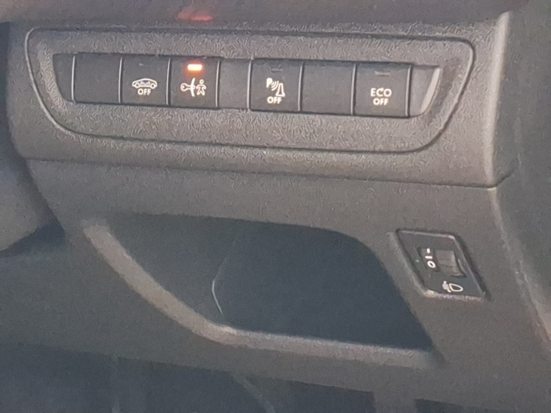 Used Peugeot 2008 2019 for sale - 77956681: Photo 15