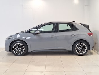 Used Volkswagen ID.3 2023 for sale - 77999779: Photo