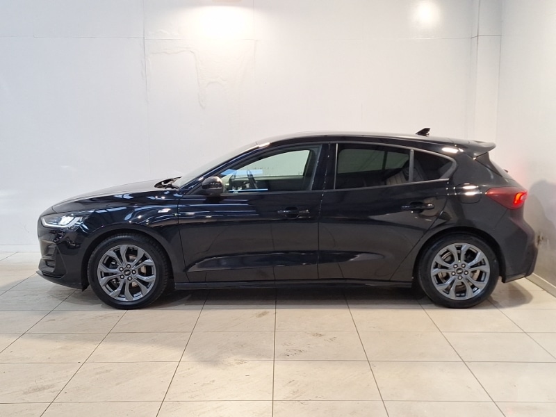 Used Ford Focus 2023 for sale - 76885477: Photo 4