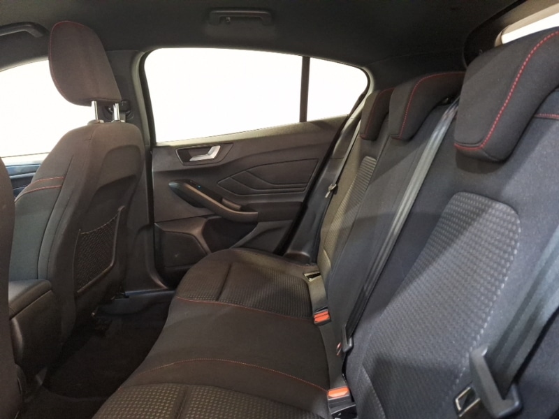 Used Ford Focus 2023 for sale - 76885477: Photo 6