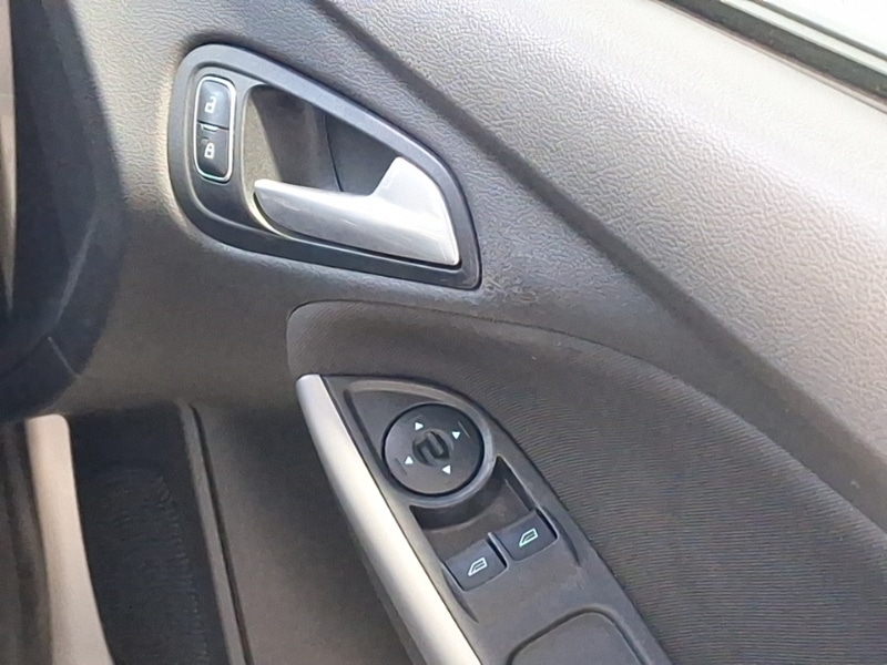 Used Ford Focus 2016 for sale - 76331744: Photo 15
