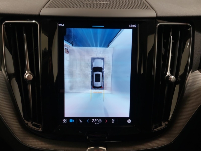 Used Volvo XC60 2023 for sale - 77189670: Photo 11