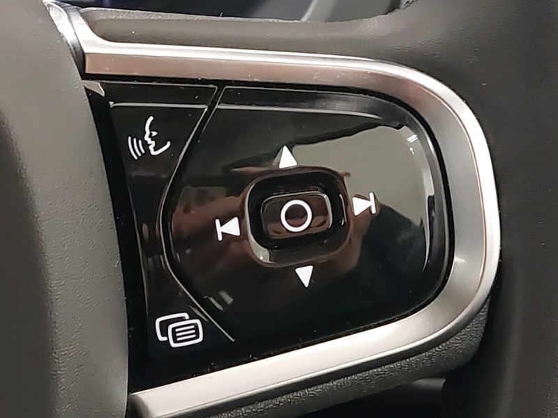 Used Volvo XC60 2023 for sale - 77189670: Photo 16