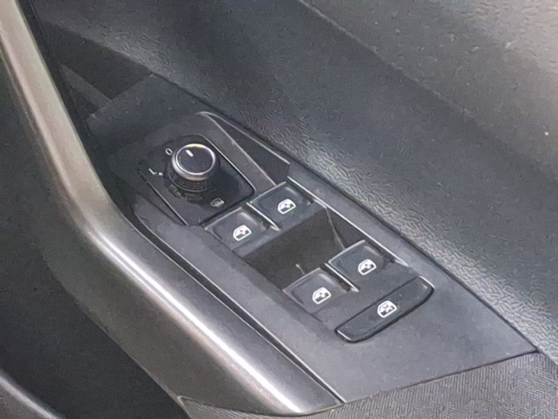 Used Volkswagen Polo 2018 for sale - 77058796: Photo 14