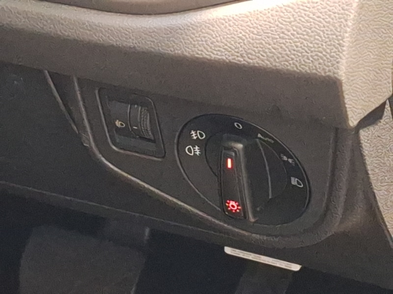 Used Volkswagen Polo 2018 for sale - 77058796: Photo 15