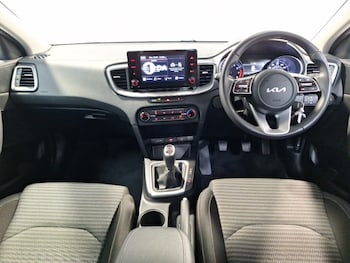 Used Kia Ceed 2024 for sale - 77648620: Photo