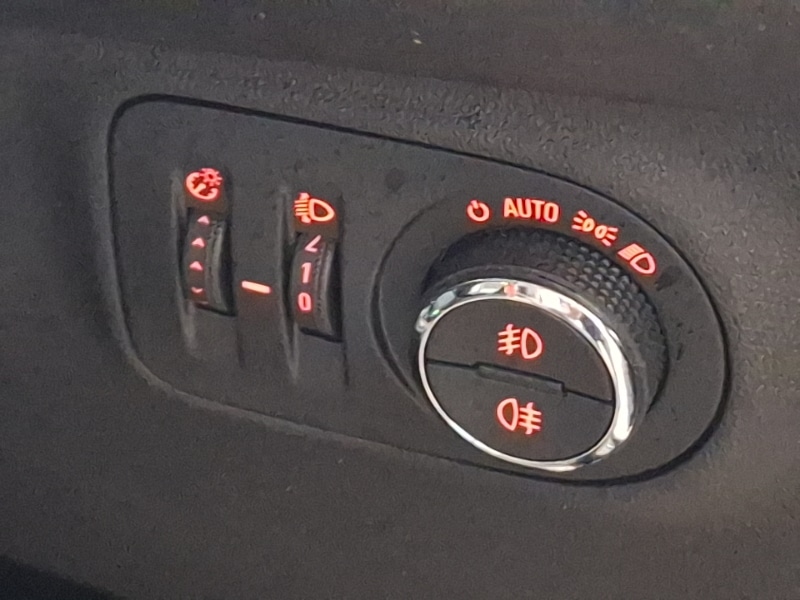 Used Vauxhall Corsa 2018 for sale - 76506915: Photo 15