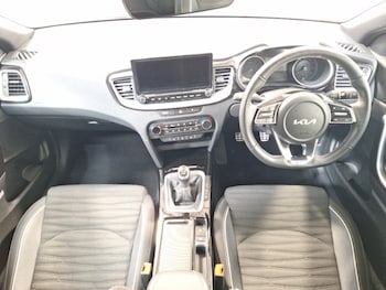 Used Kia Ceed 2024 for sale - 78895780: Photo