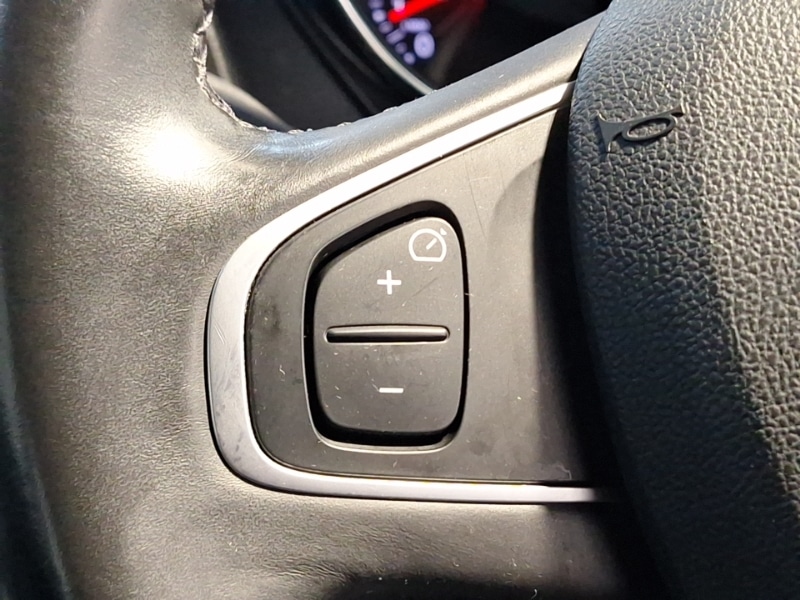 Used Renault Captur 2016 for sale - 76506900: Photo 16