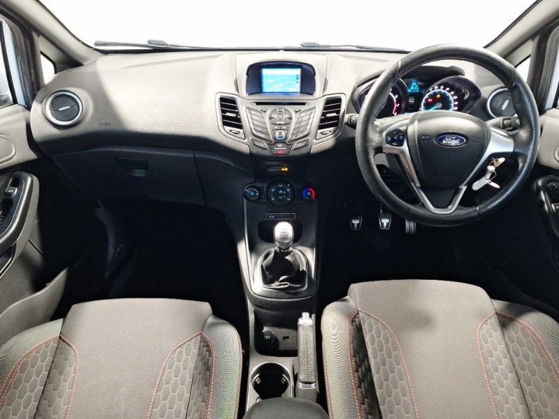 Used Ford Fiesta 2017 for sale - 76970180: Photo 2