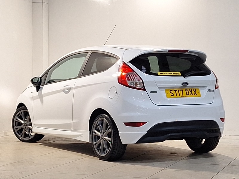 Used Ford Fiesta 2017 for sale - 76970180: Photo 3