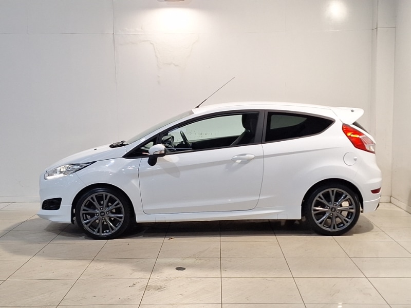 Used Ford Fiesta 2017 for sale - 76970180: Photo 4
