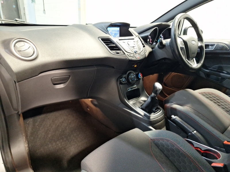 Used Ford Fiesta 2017 for sale - 76970180: Photo 5