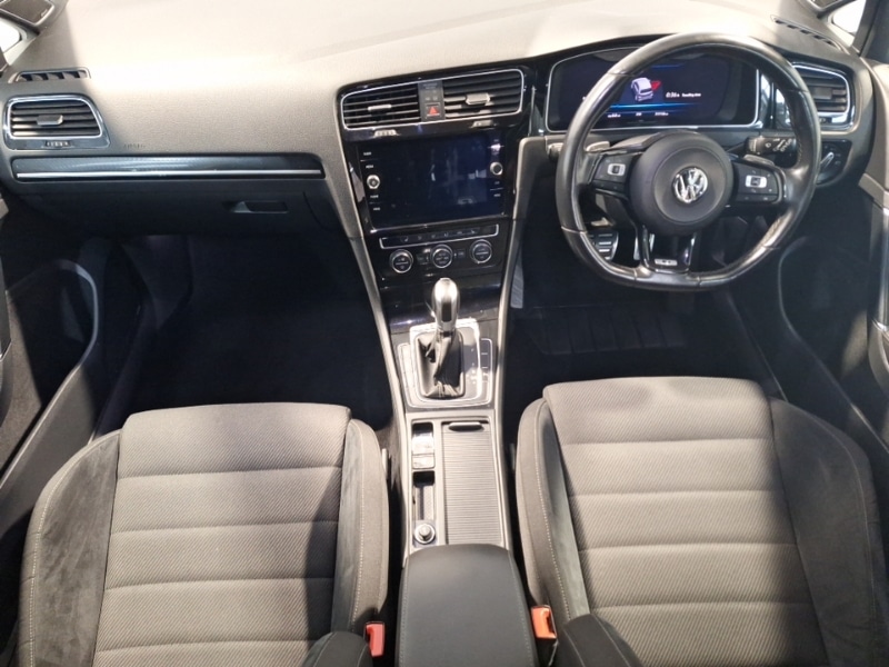 Used Volkswagen Golf 2018 for sale - 76301695: Photo 2