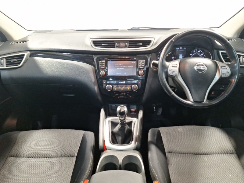 Used Nissan Qashqai 2017 for sale - 76614019: Photo 2