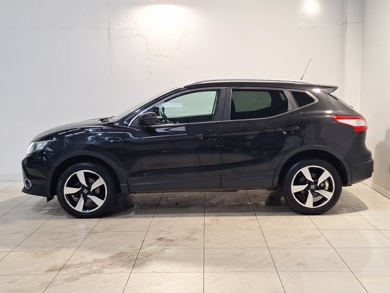 Used Nissan Qashqai 2017 for sale - 76614019: Photo 4
