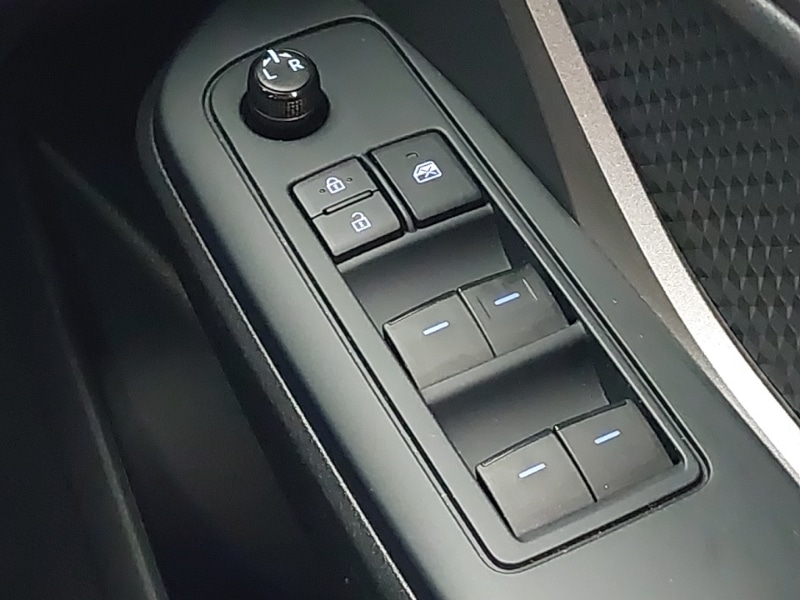 Used Toyota C-HR 2021 for sale - 76392939: Photo 19